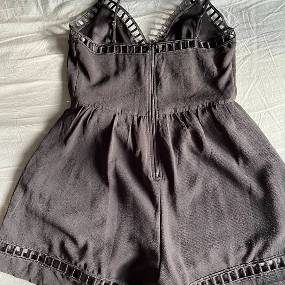 Trac Black Romper - Picture 4 of 7